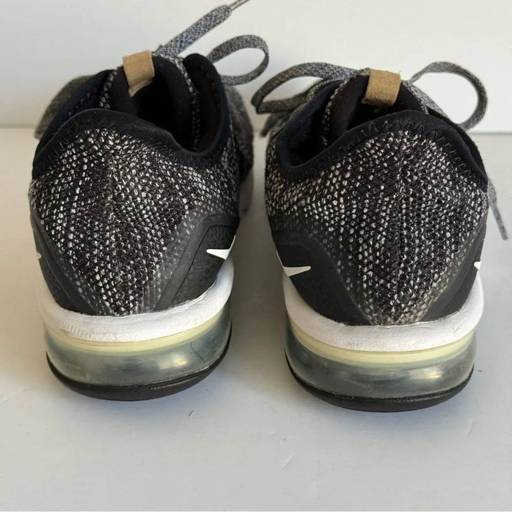 Nike Air Max Sequent 3 Sneakers Black & Gray Size 8